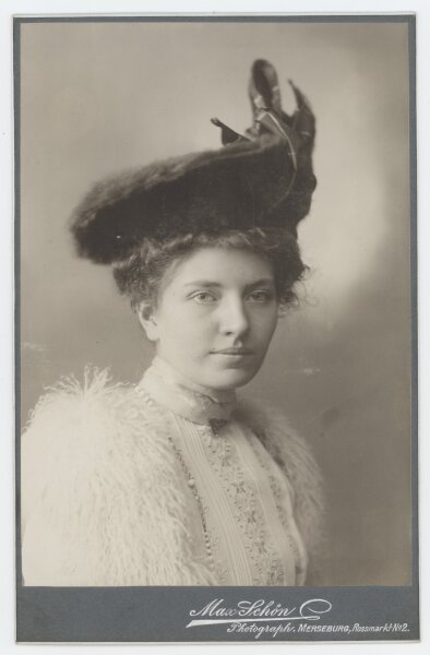 Max Schön - Mädchenporträt - o.J. - Fotografie