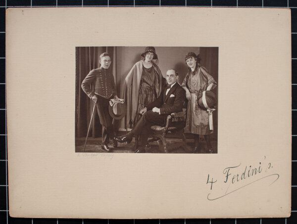Fotoatelier Karl Pinkau Leipzig - 4 Ferdinis - undatiert - Fotografie