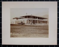 Unbekannt - Eckhaus in Iquique - undatiert - Fotografie