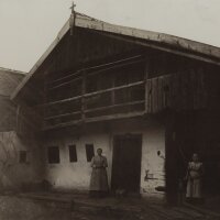 Unbekannt - Bäuerinnen im Turnerhaus - um 1904 -...