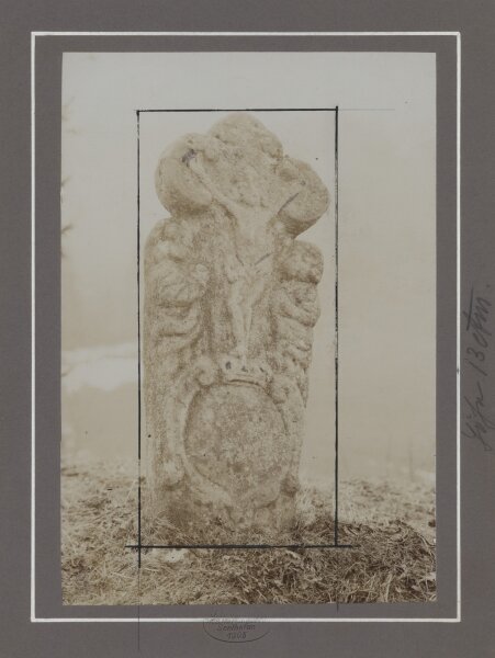 J. Heimhuber, K. B. Hofphotograph - Wegestein mit Kreuzigungsszene - Fotografie - 1905