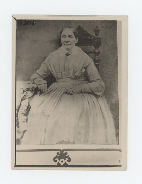 unbekannt - Frauenporträt - Fotografie/Abzug - vor 1870